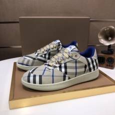 Burberry Low Shoes